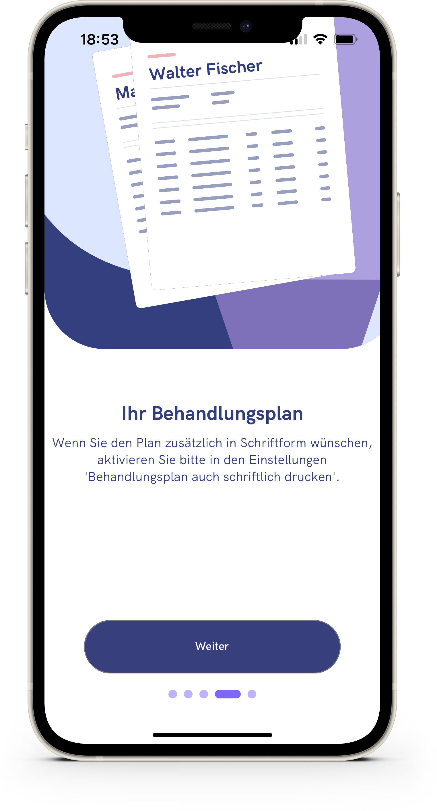 Patientin bespricht Therapieunterlagen mit einer Fachkraft